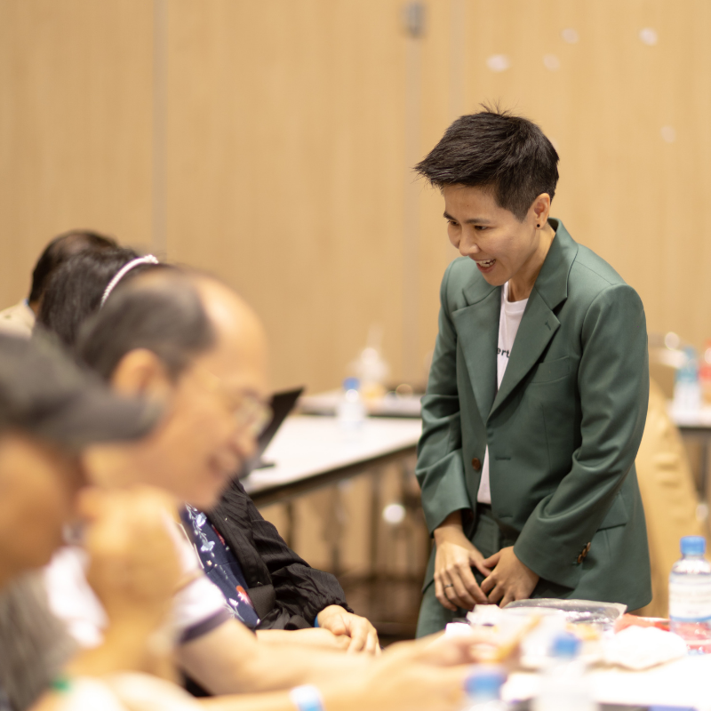 L Square Class Atmosphere 1